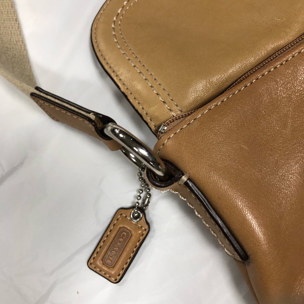 Coach Two-Tone Tan Leather Crossbody Bag - Picture 3 of 14